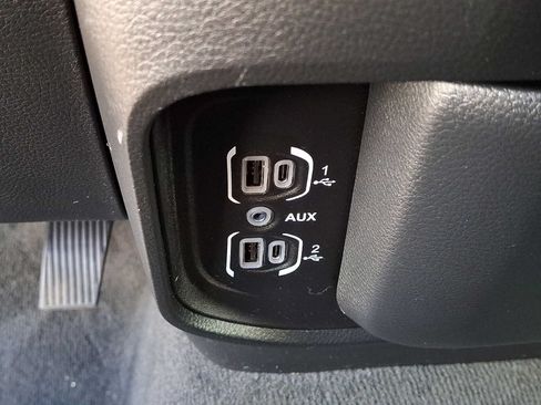 Used 2022 RAM 1500 Big Horn AWD/4WD image 24