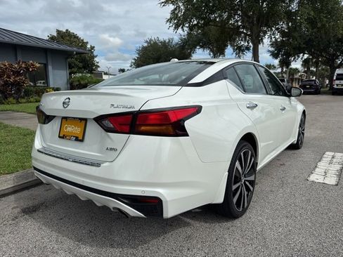 Used 2022 Nissan Altima 2.5 Platinum image 7