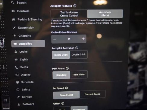 Used 2022 Tesla Model X Plaid image 55