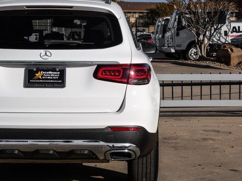 Used 2022 Mercedes-Benz GLC 300 w/ Premium Package Lite image 52