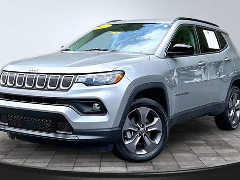 Certified 2022 Jeep Compass Latitude AWD/4WD image 13