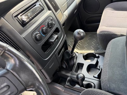 Used 2004 Dodge Ram 2500 Truck SLT w/ Trailer Tow Group image 2