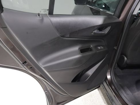 Used 2020 Chevrolet Equinox LT AWD/4WD image 19