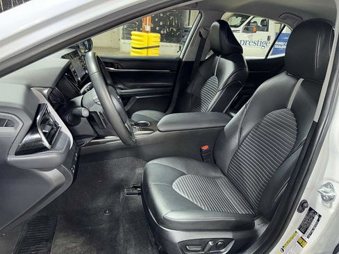Used 2024 Toyota Camry SE FWD image 15