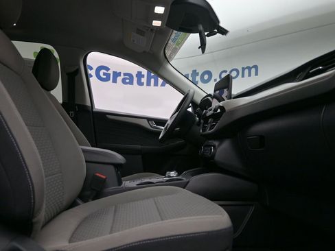 Used 2021 Ford Escape SE FWD image 9