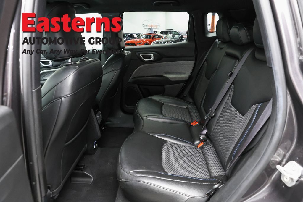 Used 2024 Jeep Compass Latitude AWD/4WD image 20