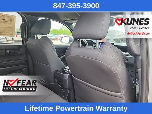 Used 2024 Toyota Tacoma SR5 AWD/4WD image 37