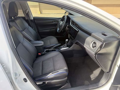 Used 2018 Toyota Corolla SE image 18