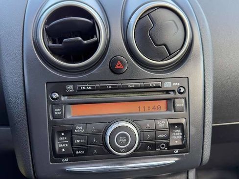 Used 2011 Nissan Rogue S image 15