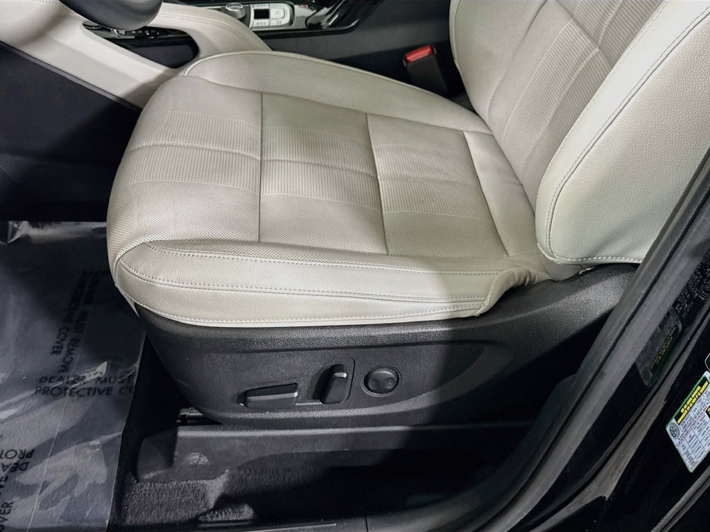 Used 2022 Kia Telluride EX FWD image 25