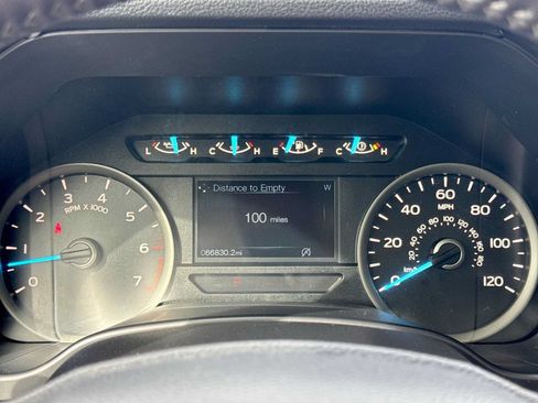 Used 2020 Ford F150 XLT w/ Equipment Group 302A Luxury AWD/4WD image 32
