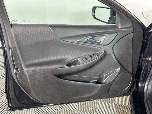 Used 2024 Chevrolet Malibu LT image 10