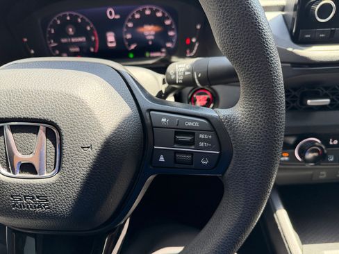 Used 2023 Honda Accord EX image 18