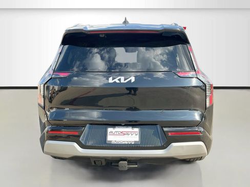 Used 2024 Kia EV9 Land AWD/4WD image 6