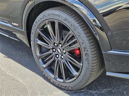 New 2026 Cadillac Lyriq V w/ Exterior Carbon Fiber Package image 9