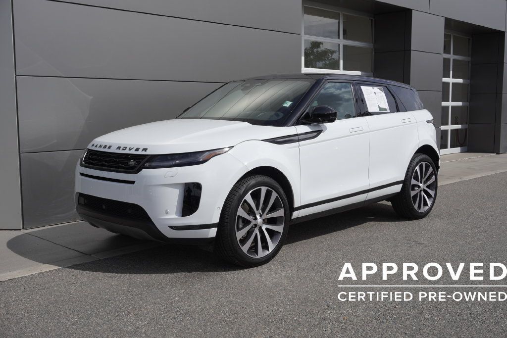 Used 2026 Land Rover Range Rover Evoque S AWD/4WD image 3