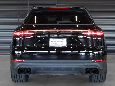 Certified 2023 Porsche Cayenne Platinum Edition AWD/4WD image 9