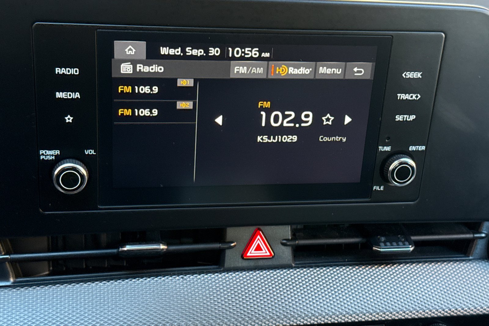 Used 2025 Kia Sportage LX FWD image 18