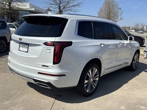 Used 2020 Cadillac XT6 Premium Luxury w/ Platinum Package AWD/4WD image 3