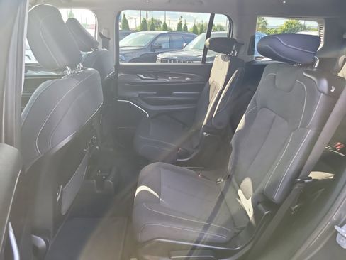 Certified 2022 Jeep Grand Cherokee L Laredo w/ Luxury Tech Group I RWD image 14