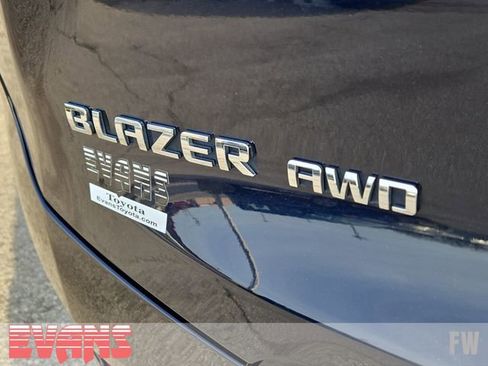 Used 2020 Chevrolet Blazer Premier w/ Driver Confidence II Package image 4