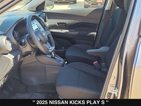 New 2025 Nissan Kicks Play S image 11