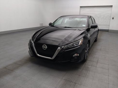 Used 2020 Nissan Altima 2.5 SV FWD image 15