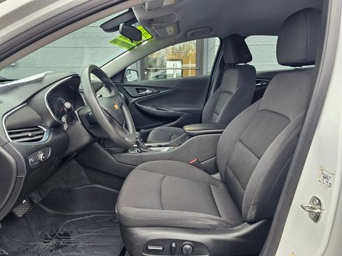 Used 2021 Chevrolet Malibu LT FWD image 21