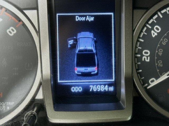Used 2019 Toyota Tacoma SR5 RWD image 15