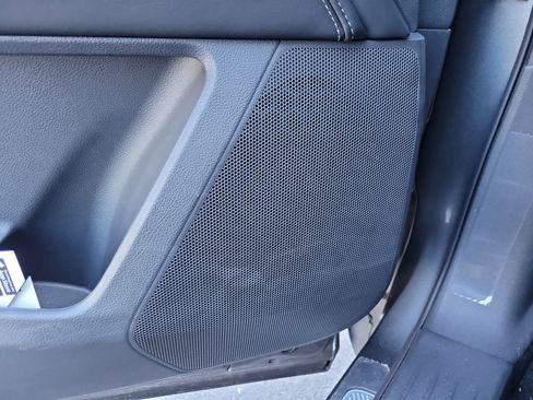 New 2026 INFINITI QX60 Luxe w/ Family Package image 18