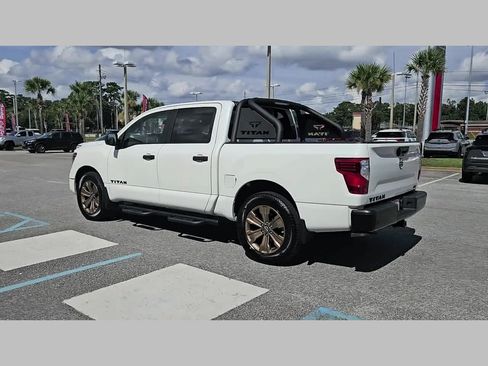 Used 2024 Nissan Titan SV w/ SV Bronze Edition Package RWD image 31