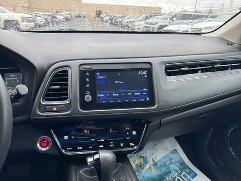 Used 2021 Honda HR-V EX-L image 13