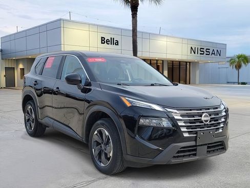 Used 2025 Nissan Rogue SV AWD/4WD image 9