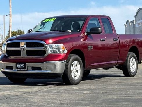 Used 2024 RAM 1500 Classic SLT AWD/4WD image 8