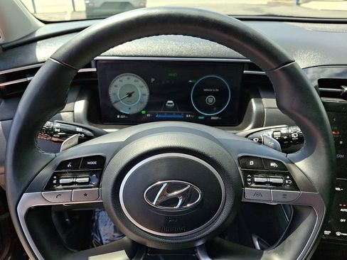 Used 2022 Hyundai Tucson Limited AWD/4WD image 22