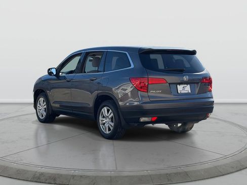 Used 2018 Honda Pilot LX image 5