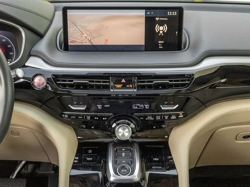 Used 2024 Acura MDX SH-AWD w/ Technology Package image 8