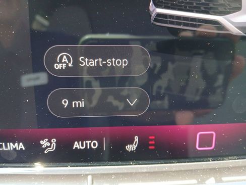 New 2025 Volkswagen Tiguan SE image 16