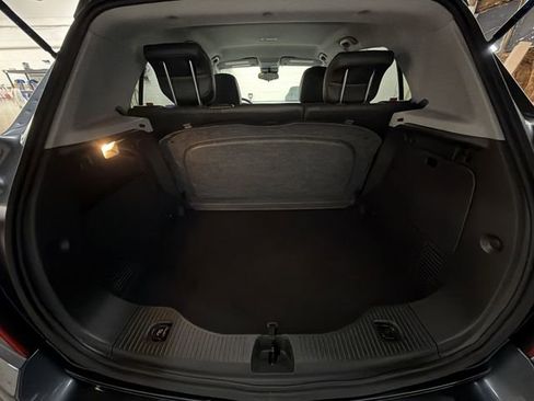 Used 2022 Chevrolet Trax LT w/ LT Convenience Package image 26