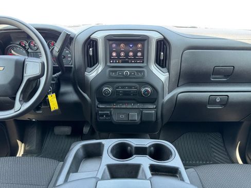 Used 2020 Chevrolet Silverado 1500 Custom w/ Custom Value Package AWD/4WD image 12