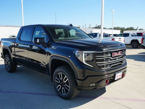 New 2026 GMC Sierra 1500 AT4 w/ Technology Package image 3