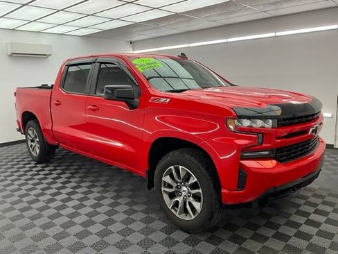 Used 2022 Chevrolet Silverado 1500 RST w/ True North Edition Plus AWD/4WD image 3