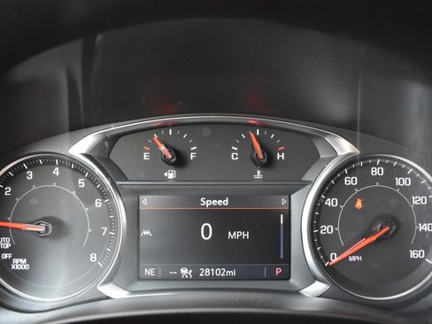 Used 2024 GMC Terrain AT4 w/ Tech Package AWD/4WD image 17