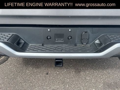 Used 2025 RAM 1500 Laramie w/ Sport Appearance Package AWD/4WD image 9