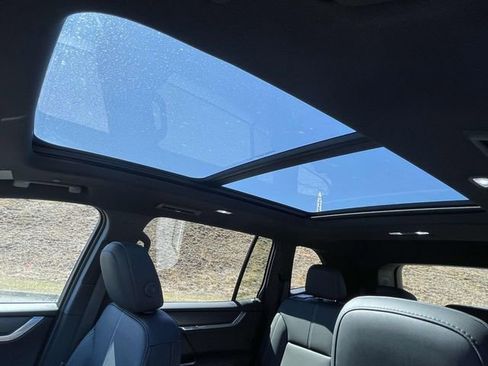 New 2025 GMC Acadia Elevation w/ Elevation Premium Package image 26