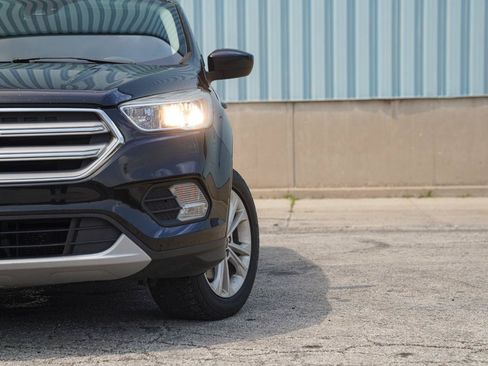 Used 2019 Ford Escape SE AWD/4WD image 2