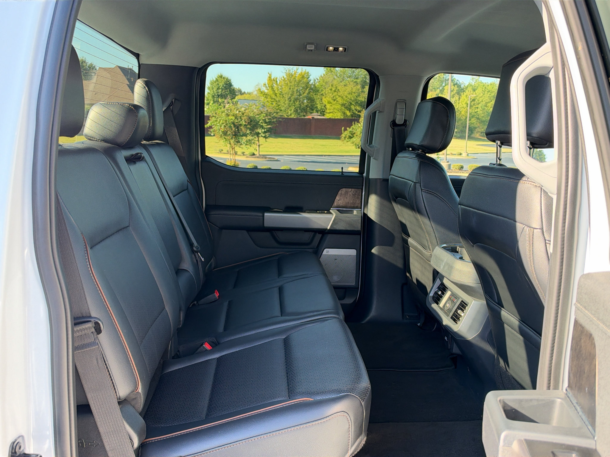 Used 2026 Ford F250 Lariat AWD/4WD image 14