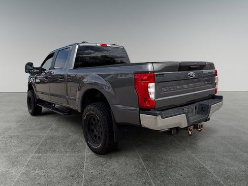 Used 2022 Ford F250 XL w/ STX Appearance Package AWD/4WD image 3