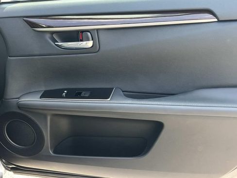 Used 2017 Lexus ES 350 w/ Luxury Package FWD image 25
