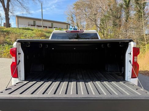 Used 2024 Chevrolet Silverado 1500 Custom Trail Boss image 9